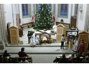 Kinderchristmette mit Krippenspiel (© Karl-Franz Thiede)